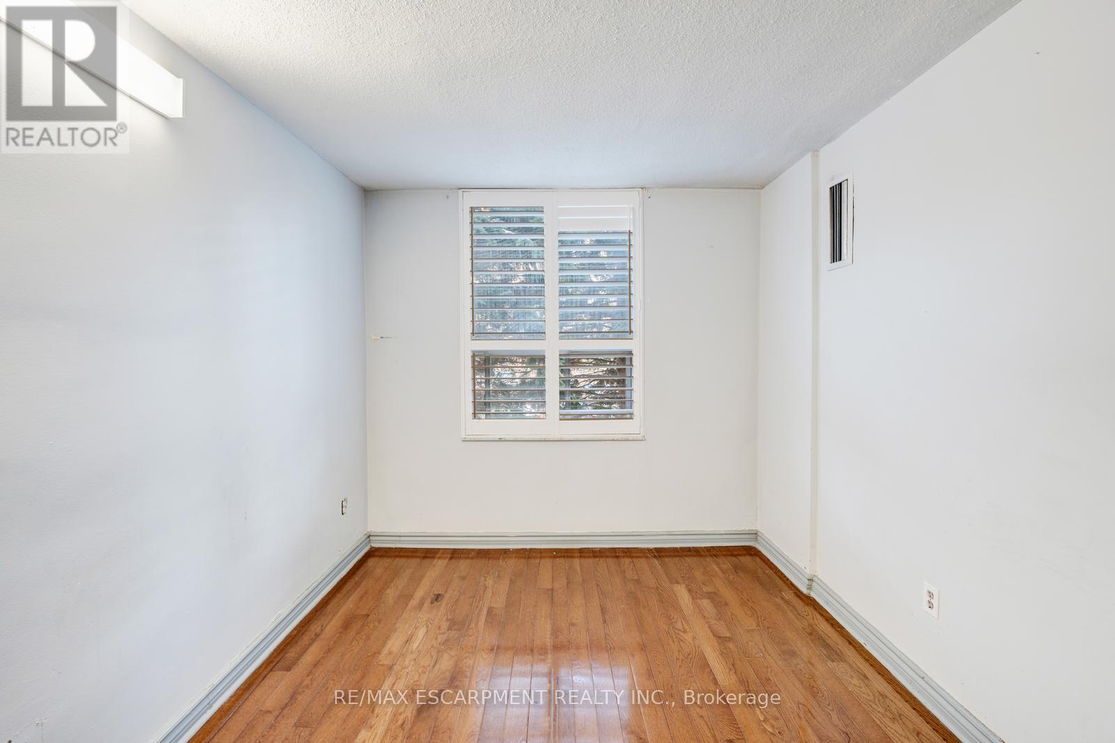 206 - 10 Edgecliff Golfway, Toronto, Ontario M3C 3A3 - Photo 24 - C12611044