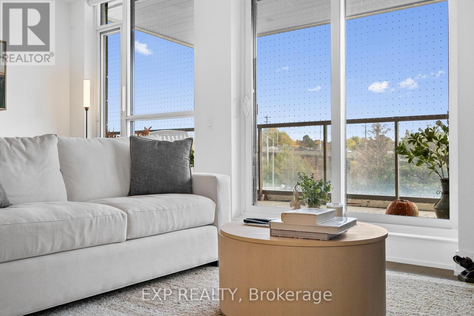 301 - 397 Royal Orchard Boulevard, Markham, Ontario  L3T 0H3 - Photo 13 - N12611022