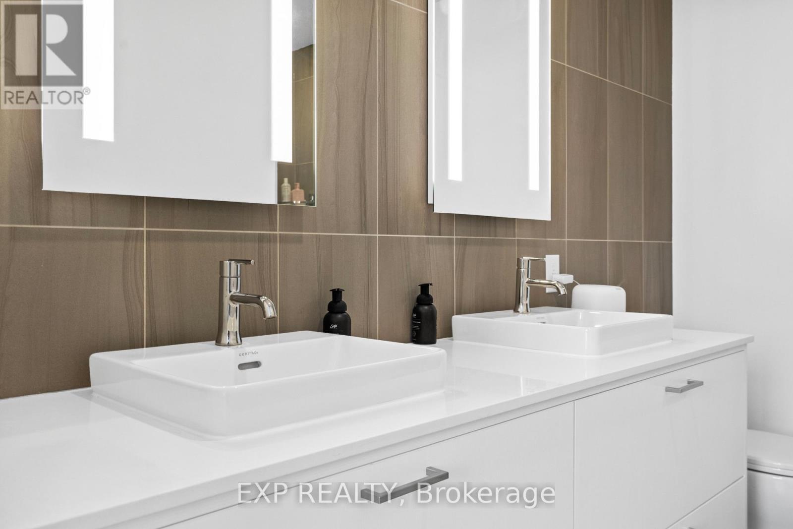 301 - 397 Royal Orchard Boulevard, Markham, Ontario  L3T 0H3 - Photo 24 - N12611022