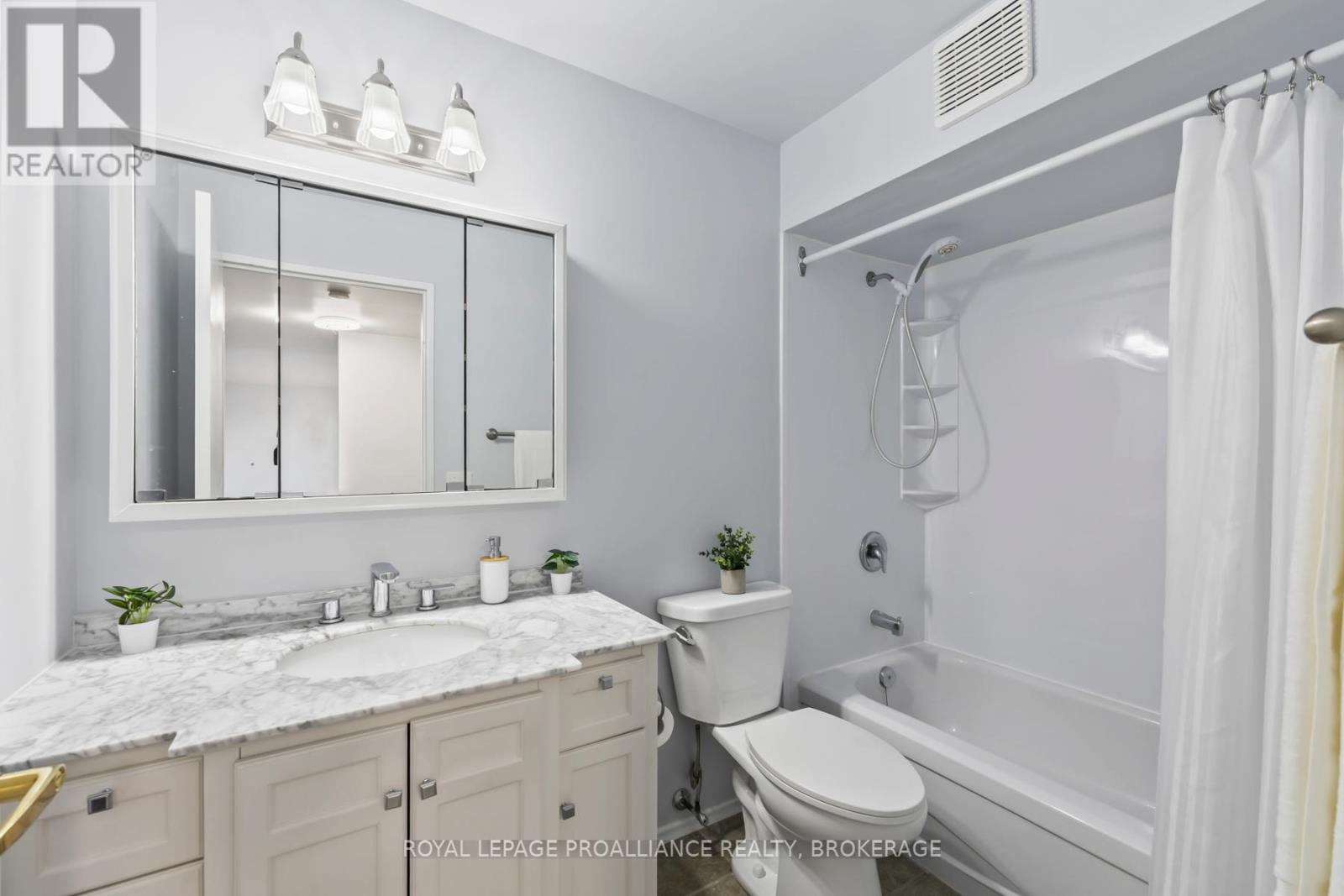 507 - 334 Queen Mary Road, Kingston, Ontario K7M 7E7 - Photo 15 - X12596660