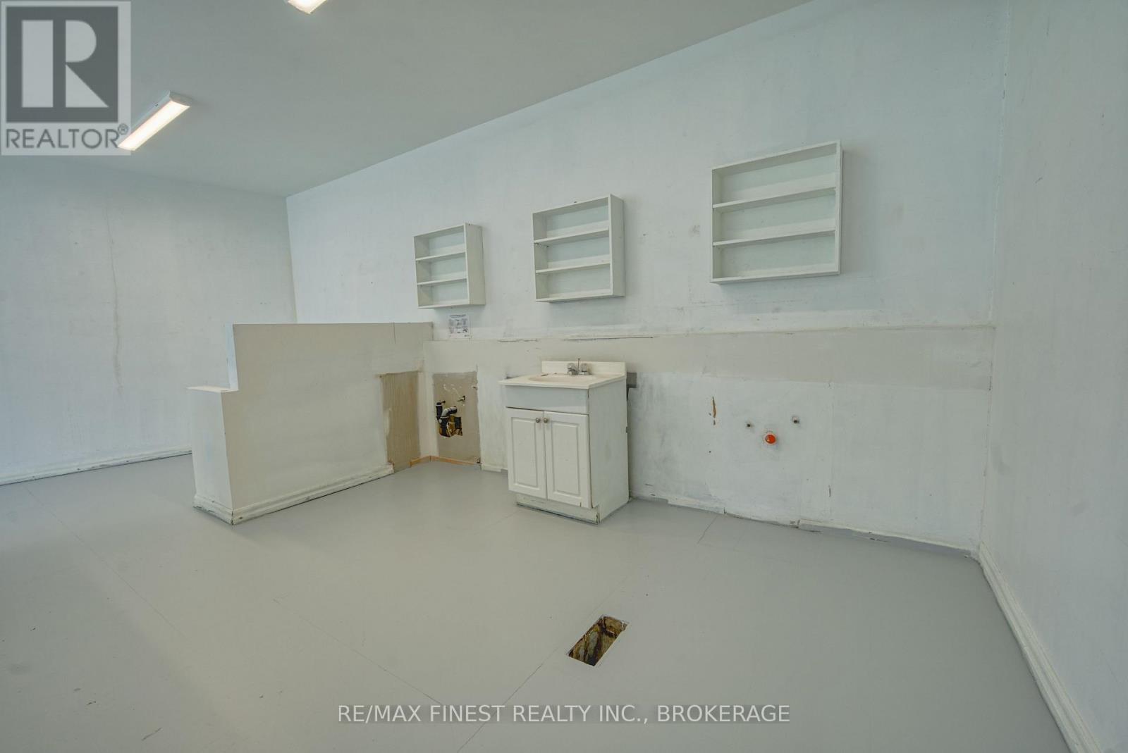 477 Macdonnell Street, Kingston, Ontario K7K 4W5 - Photo 15 - X12609562