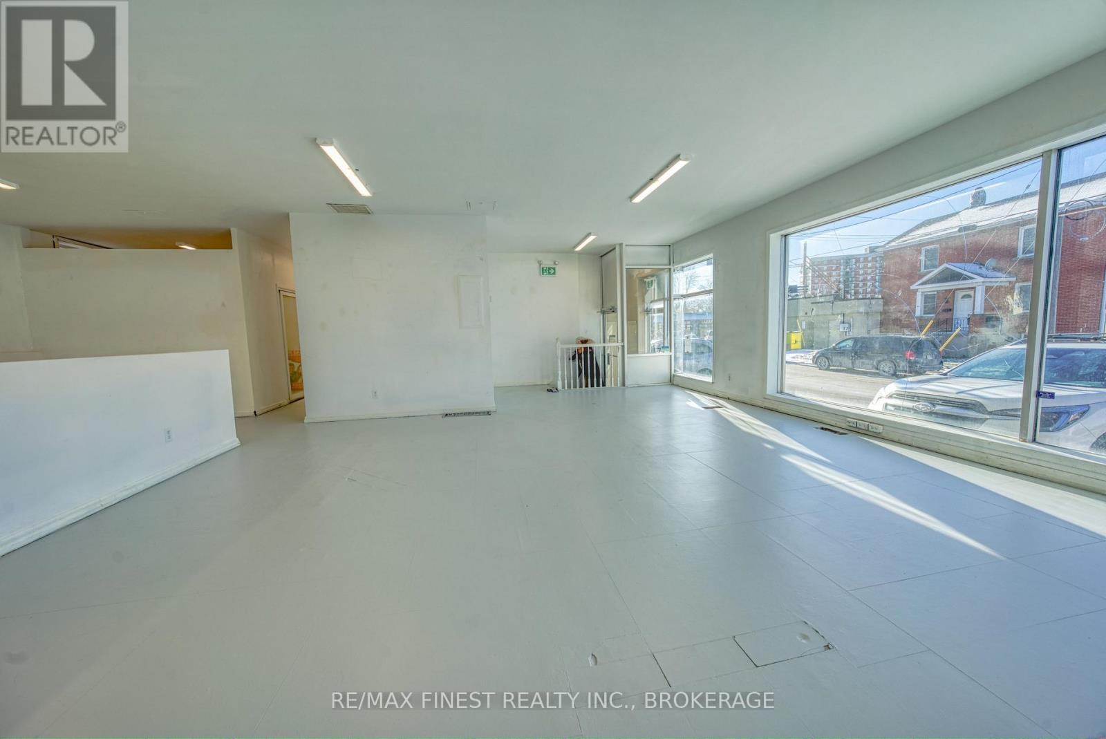 477 Macdonnell Street, Kingston, Ontario K7K 4W5 - Photo 8 - X12609562