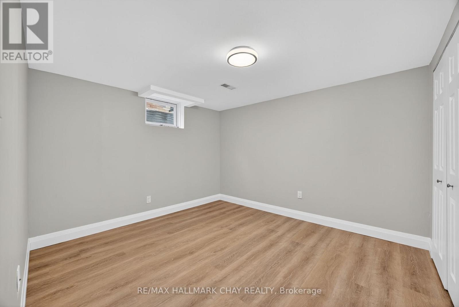 Lower - 13 Michelle Drive, Barrie, Ontario L4N 5Y1 - Photo 10 - S12611036