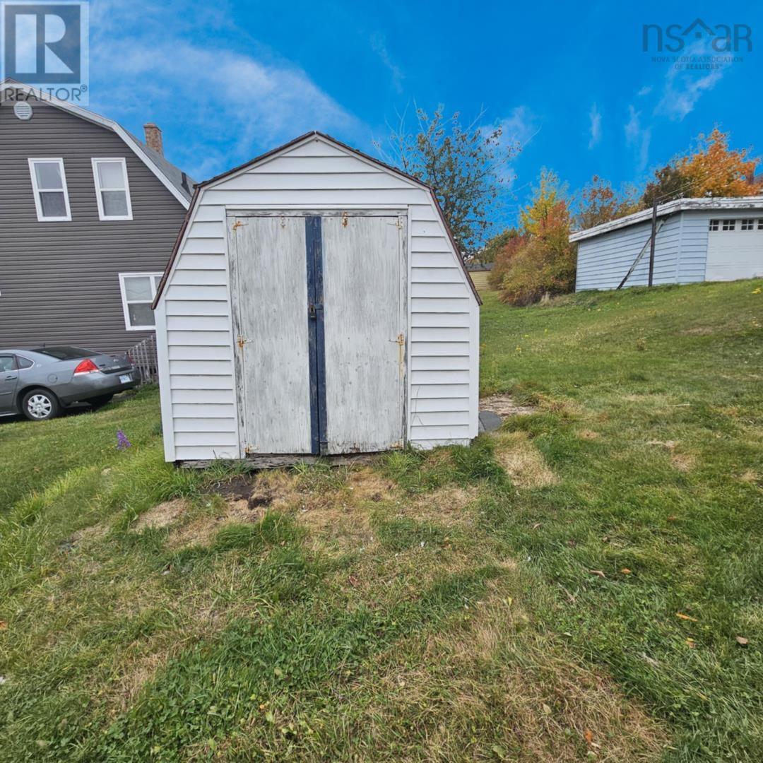 97 Fisher Street, Sydney, Nova Scotia  B1N 1R2 - Photo 7 - 202526125
