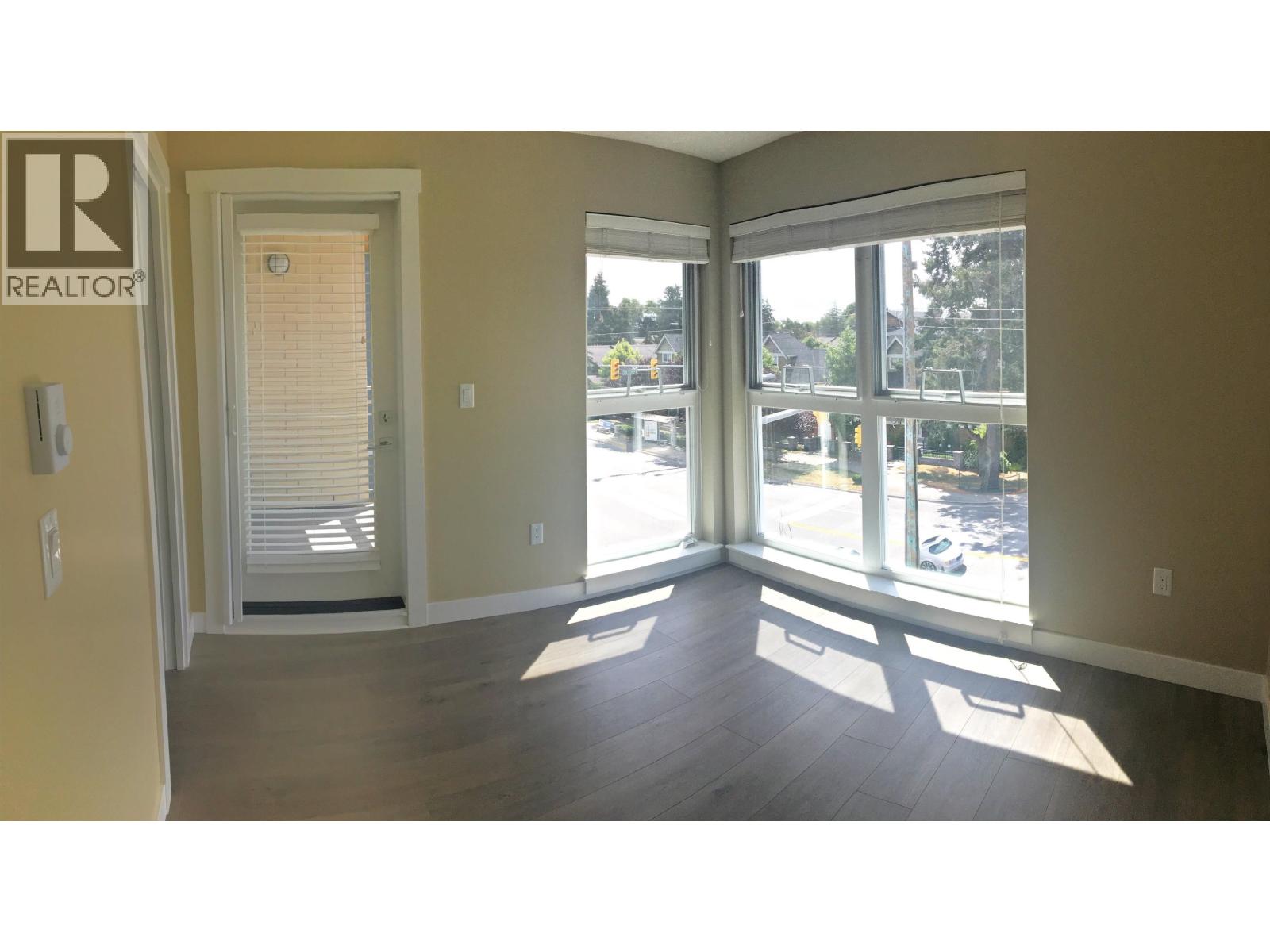 302 4815 55b Street, Delta, British Columbia  V4K 3V7 - Photo 7 - R3070307