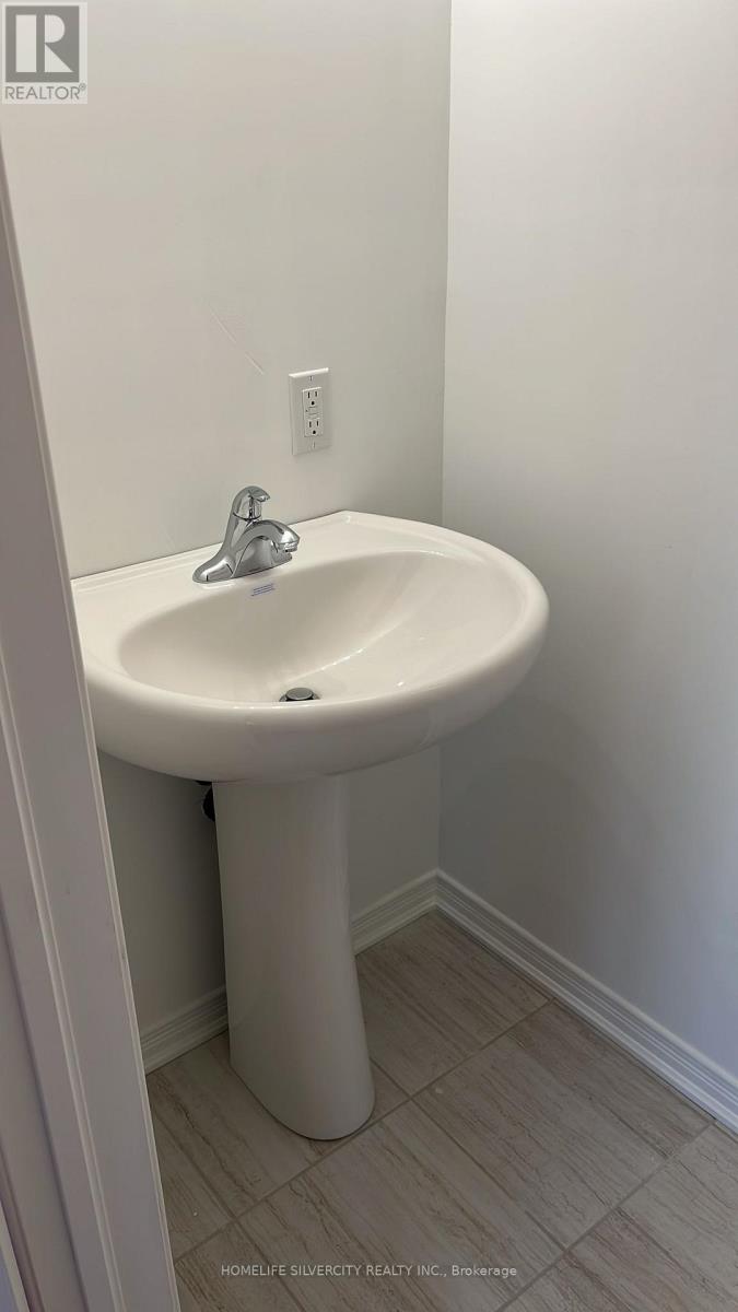 43-4360 Ebenezer Road, Brampton, Ontario  L6P 4S2 - Photo 9 - W12610990