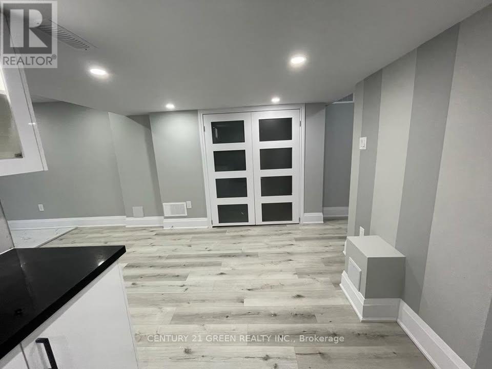 BSMT - 33 STEDFORD CRESCENT, Brampton, Ontario