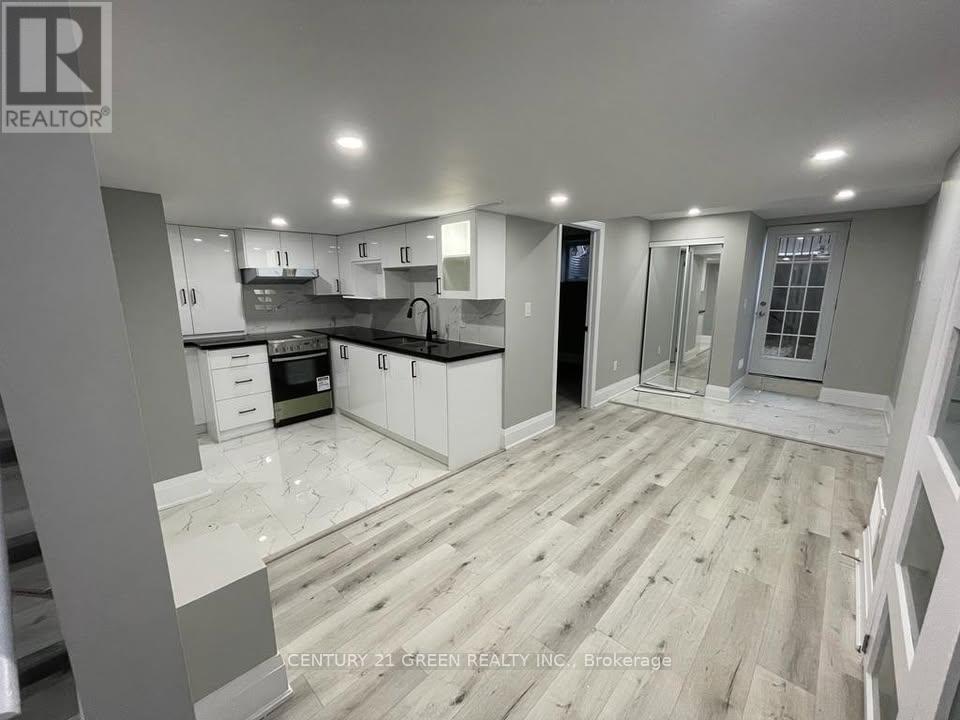 Bsmt - 33 Stedford Crescent, Brampton, Ontario  L7A 4P5 - Photo 5 - W12611006