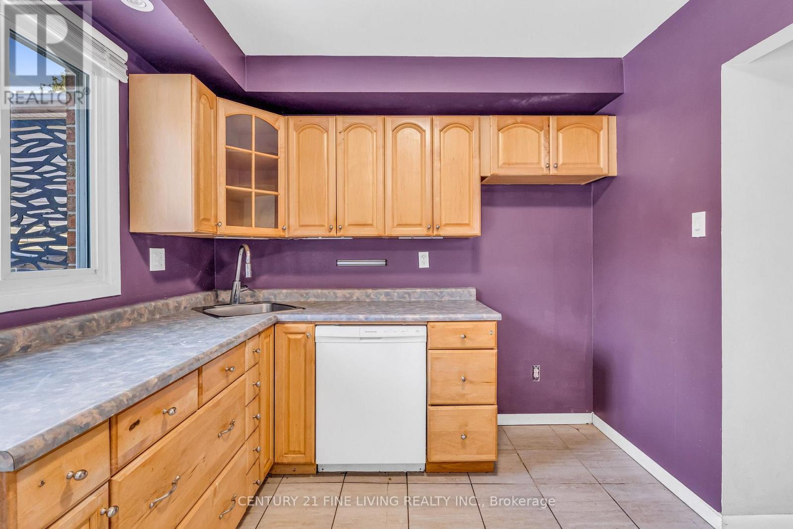 50 Luminous Court, Brampton, Ontario  L6Z 2B3 - Photo 12 - W12611012