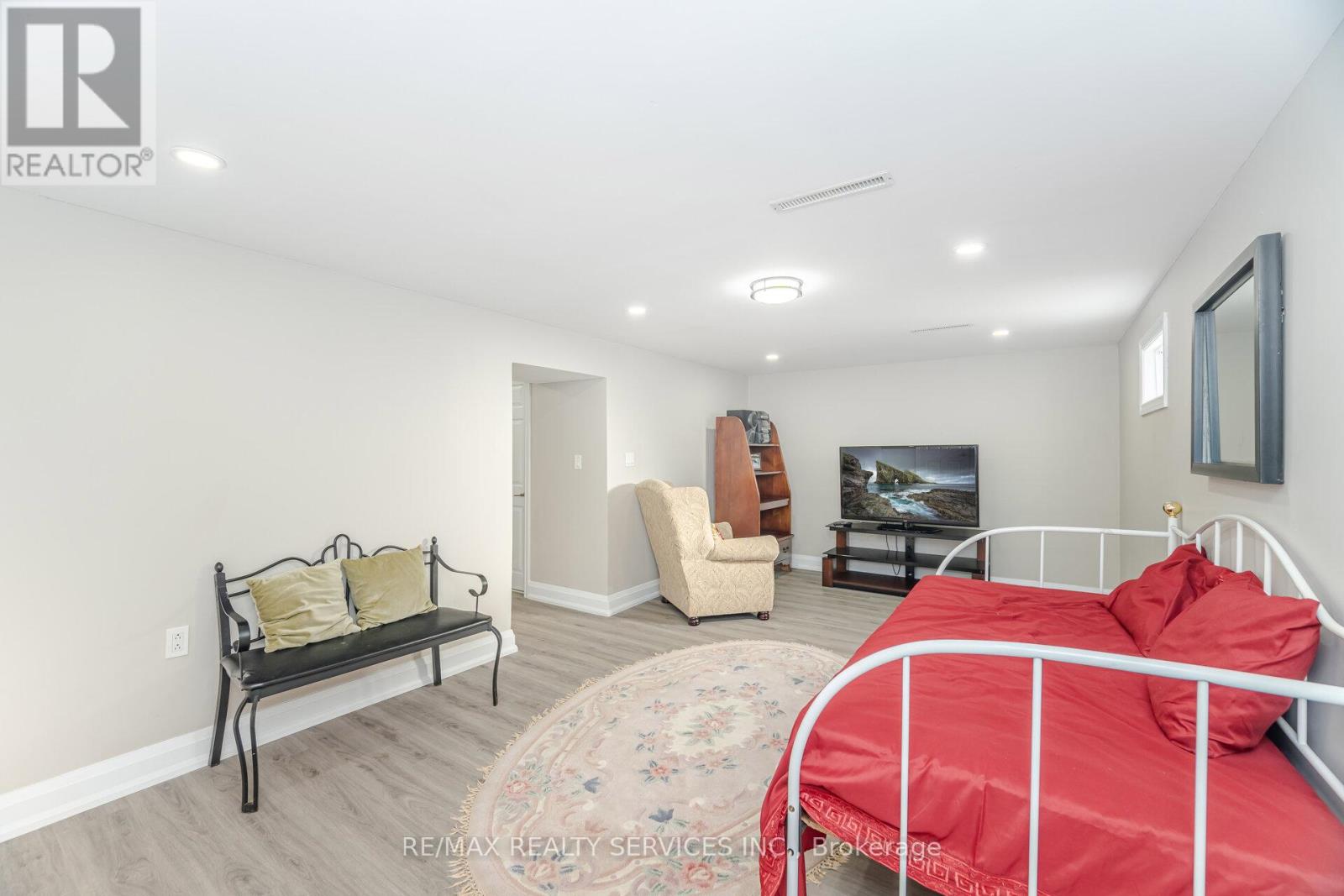 9 Aintree Crescent, Brampton, Ontario  L6T 2T3 - Photo 32 - W12611016