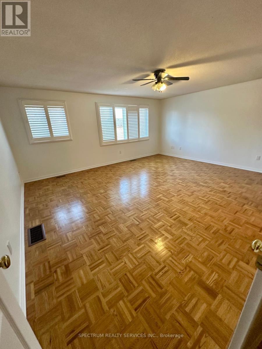 2178 Bader Crescent, Burlington, Ontario  L7P 4N5 - Photo 12 - W12611040