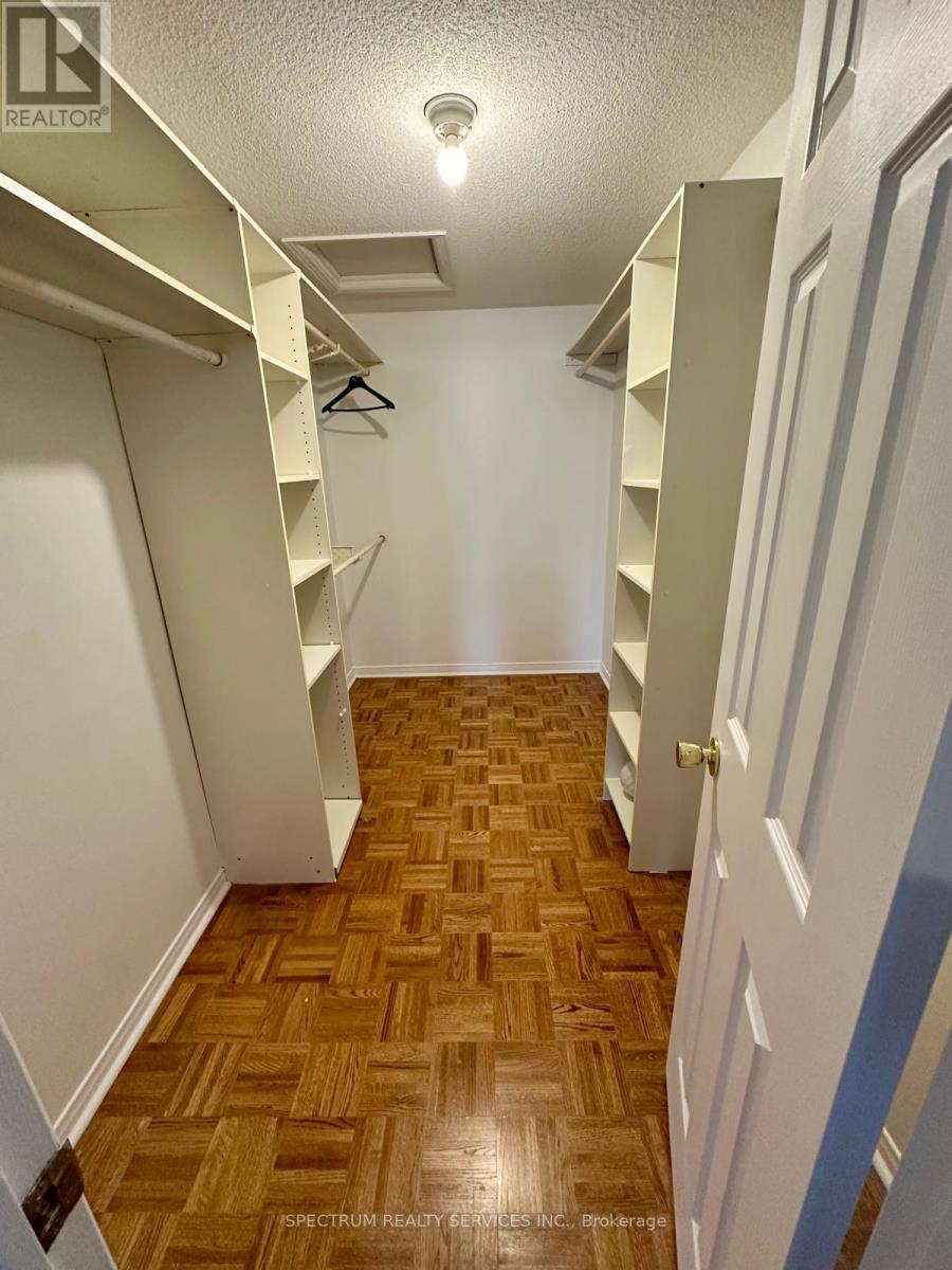 2178 Bader Crescent, Burlington, Ontario  L7P 4N5 - Photo 16 - W12611040