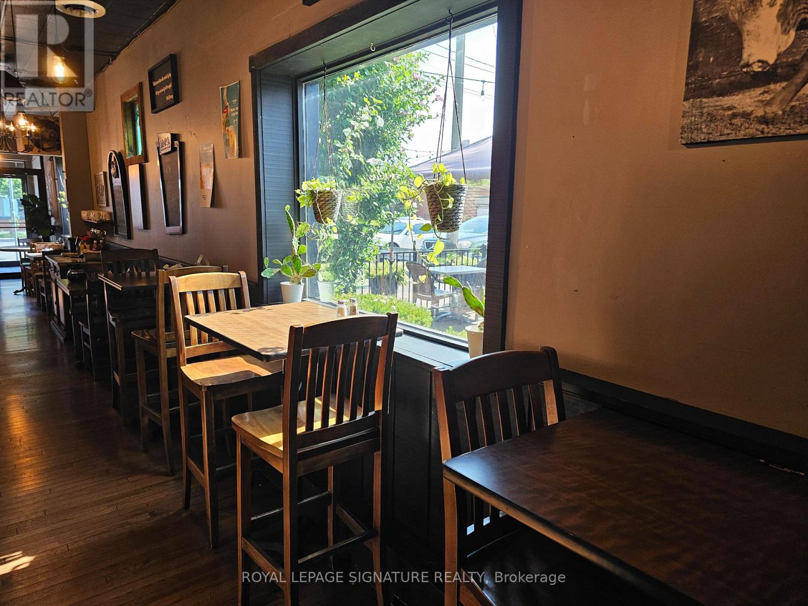 1342 Main Street E, Hamilton, Ontario  L8K 1B5 - Photo 11 - X12611032