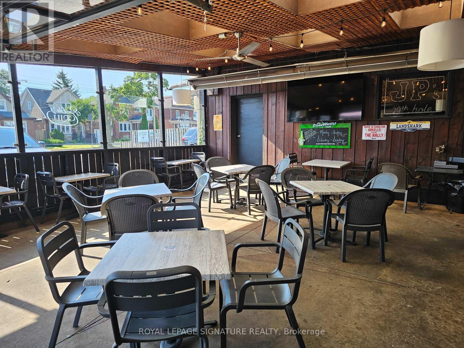 1342 Main Street E, Hamilton, Ontario  L8K 1B5 - Photo 4 - X12611032