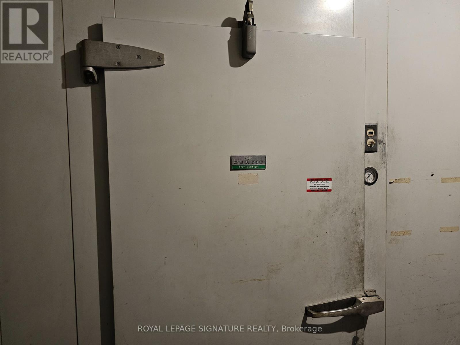 1342 Main Street E, Hamilton, Ontario  L8K 1B5 - Photo 8 - X12611032