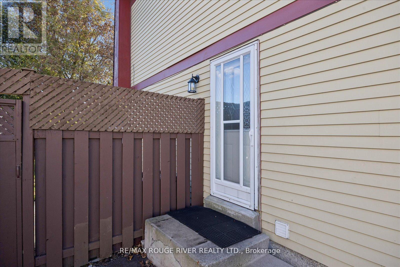 695 Hillcroft Street, Oshawa, Ontario  L1G 2S5 - Photo 25 - E12611122