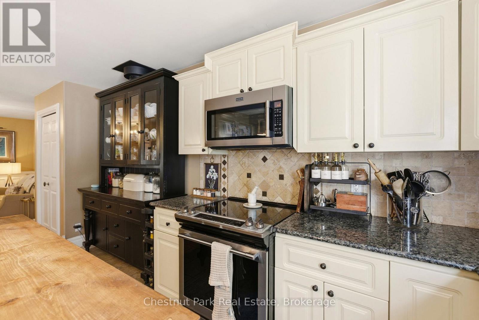 75 Pond Crescent, Huntsville (Chaffey), Ontario  P0A 1R0 - Photo 6 - X12611072