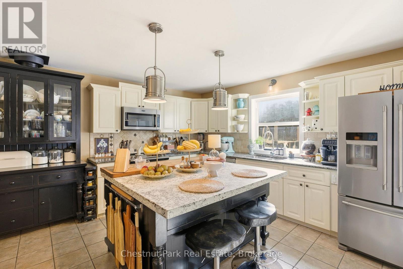 75 Pond Crescent, Huntsville (Chaffey), Ontario  P0A 1R0 - Photo 8 - X12611072