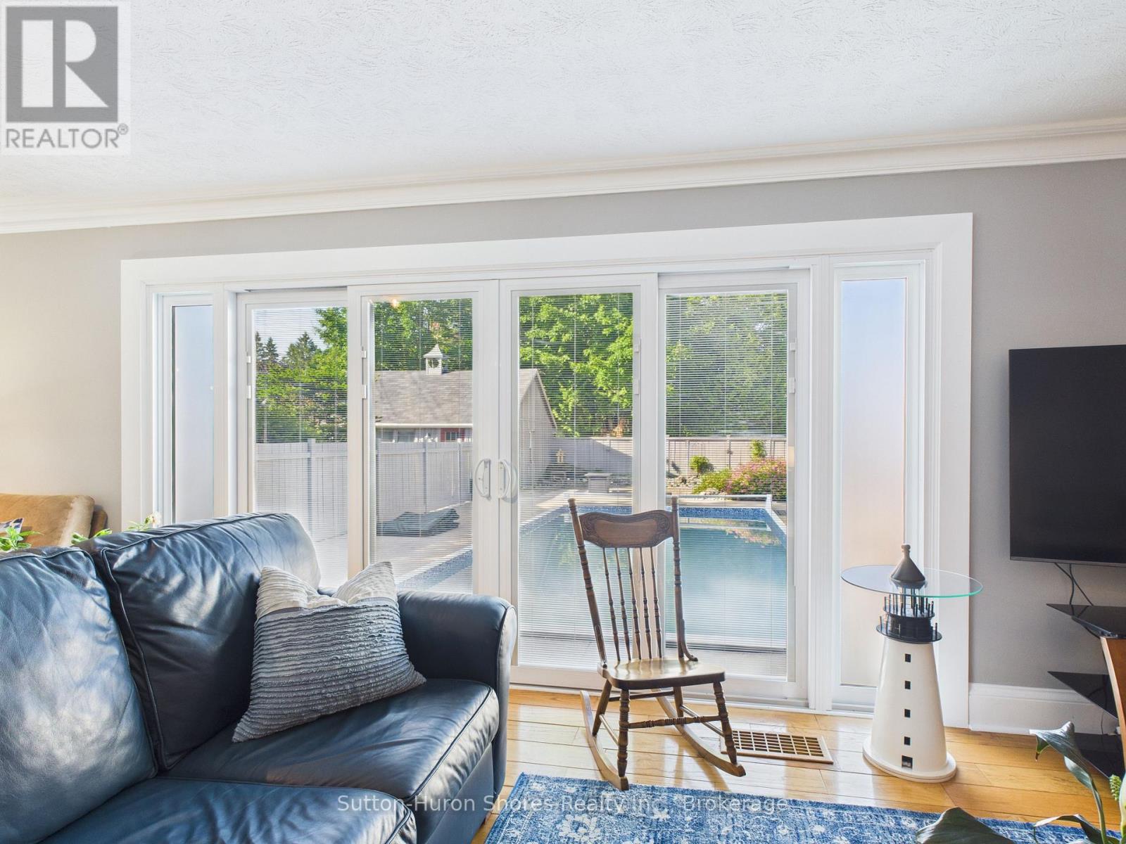 668, 662 Gustavus Street, Saugeen Shores, Ontario  N0H 2C0 - Photo 12 - X12611144