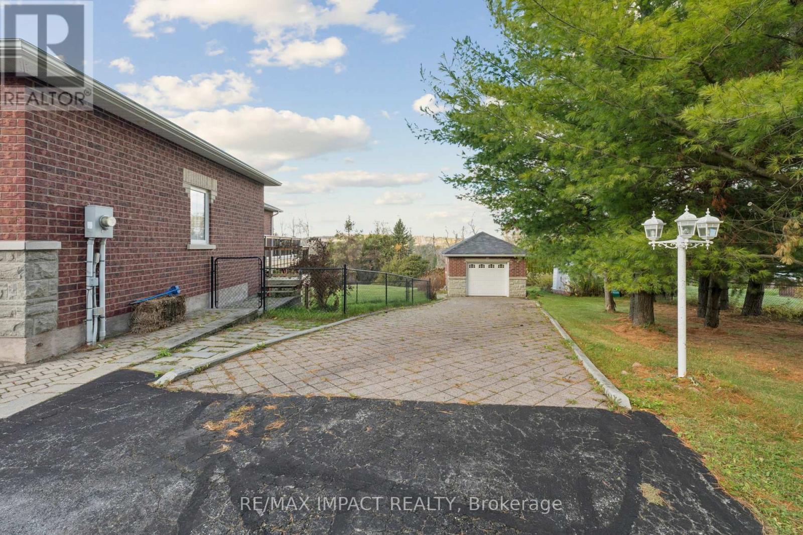 448 7a Highway, Cavan Monaghan, Ontario  L0A 1C0 - Photo 4 - X12611180