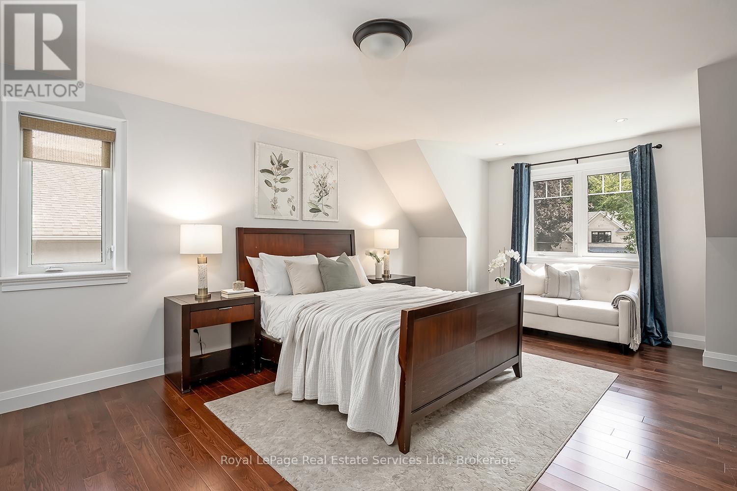 1071 Melvin Avenue, Oakville, Ontario  L6J 2V8 - Photo 19 - W12536598