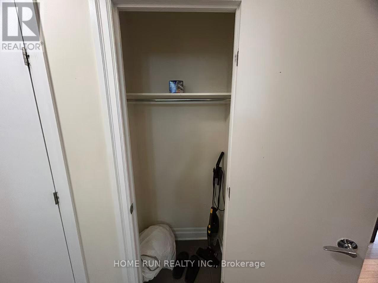 1007 - 245 Kent Street N, Ottawa, Ontario  K2P 0A5 - Photo 17 - X12611184