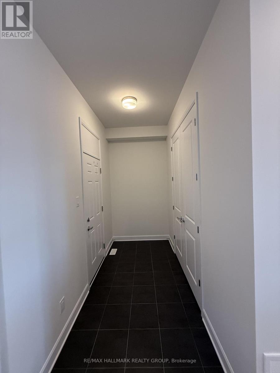 526 Reflection Street, Ottawa, Ontario  K1W 0S8 - Photo 11 - X12611194