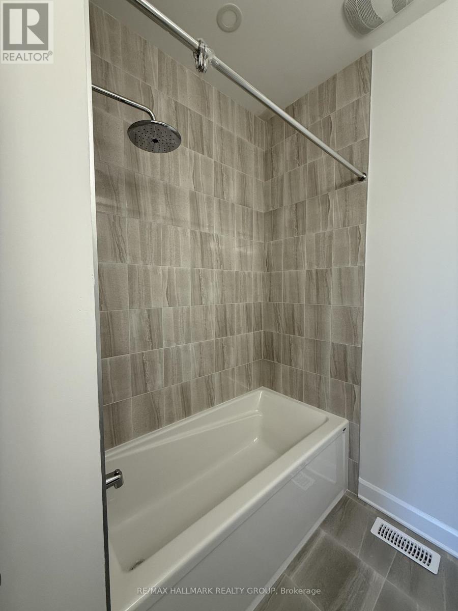 526 Reflection Street, Ottawa, Ontario  K1W 0S8 - Photo 26 - X12611194