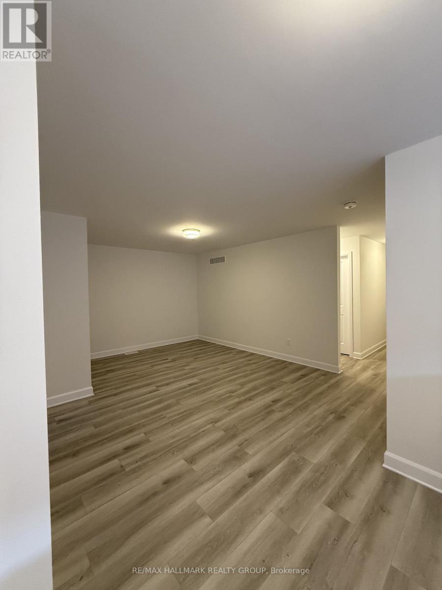 526 Reflection Street, Ottawa, Ontario  K1W 0S8 - Photo 28 - X12611194