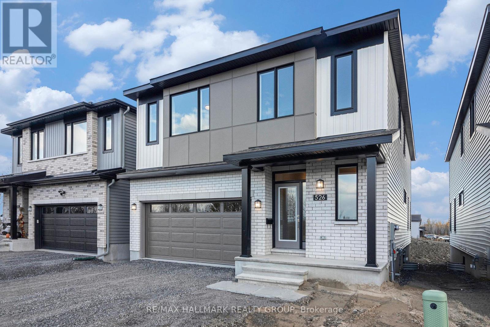 526 Reflection Street, Ottawa, Ontario  K1W 0S8 - Photo 4 - X12611194