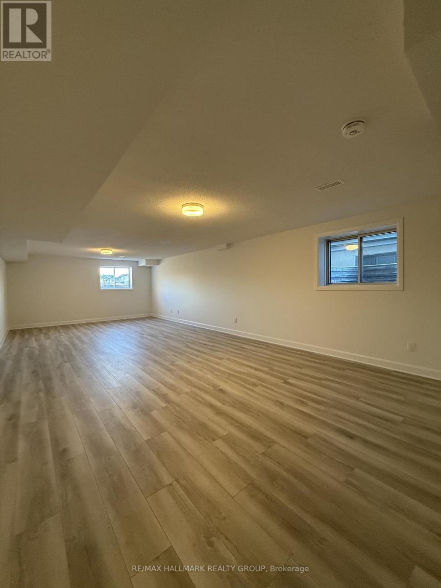 526 Reflection Street, Ottawa, Ontario  K1W 0S8 - Photo 40 - X12611194