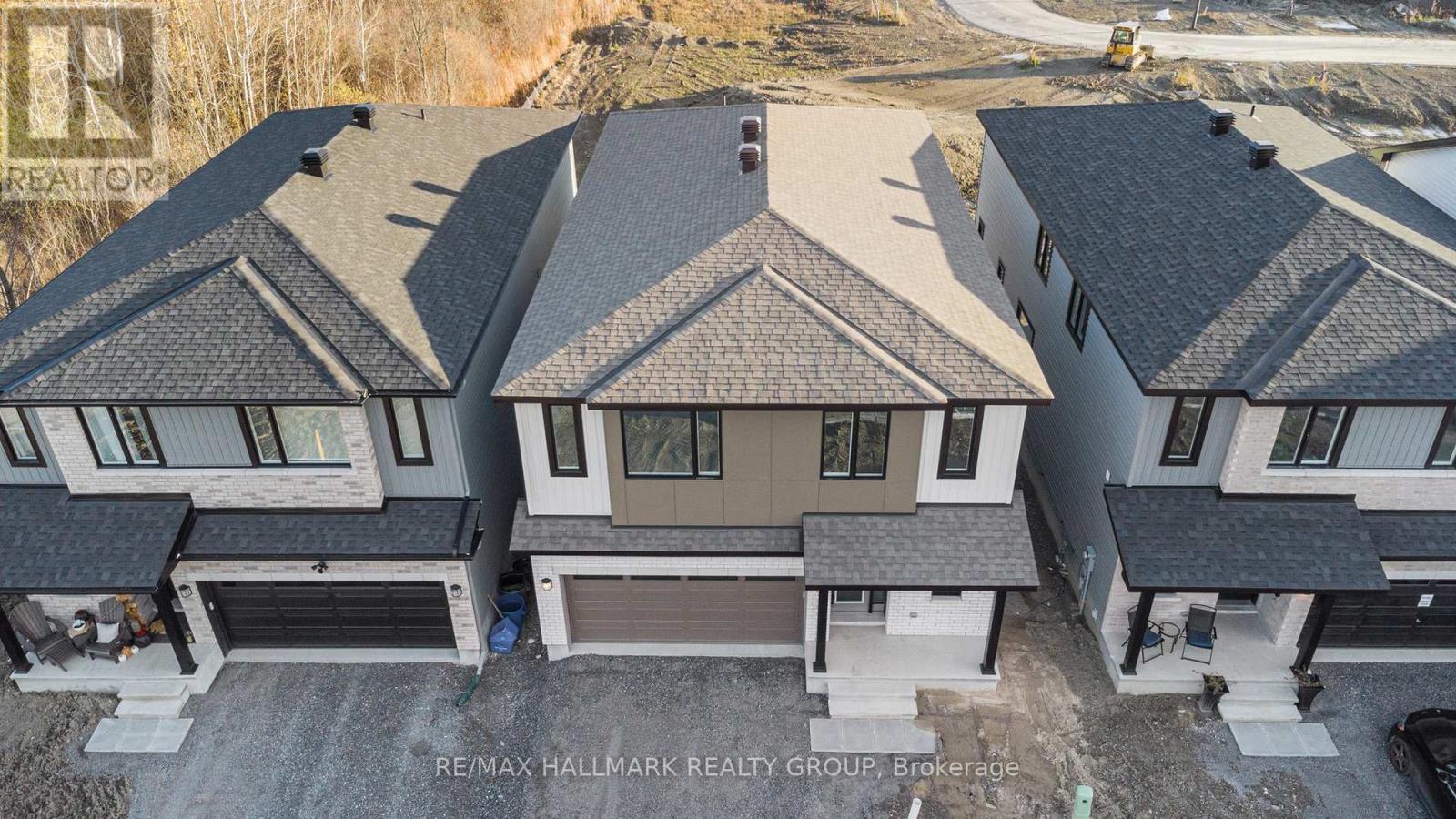 526 Reflection Street, Ottawa, Ontario  K1W 0S8 - Photo 5 - X12611194