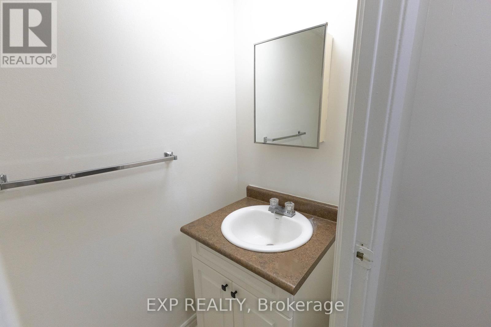 120 - 248 Milestone Crescent, Aurora, Ontario  L4G 3M2 - Photo 20 - N12586674