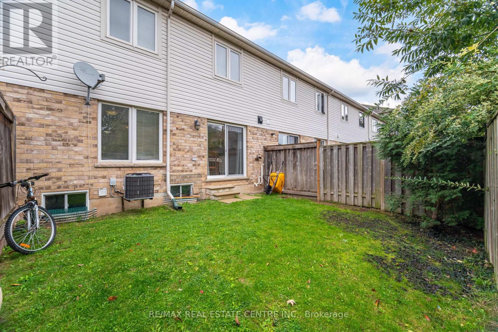 2570 Valleyridge Drive, Oakville, Ontario  L6M 5H5 - Photo 22 - W12478921