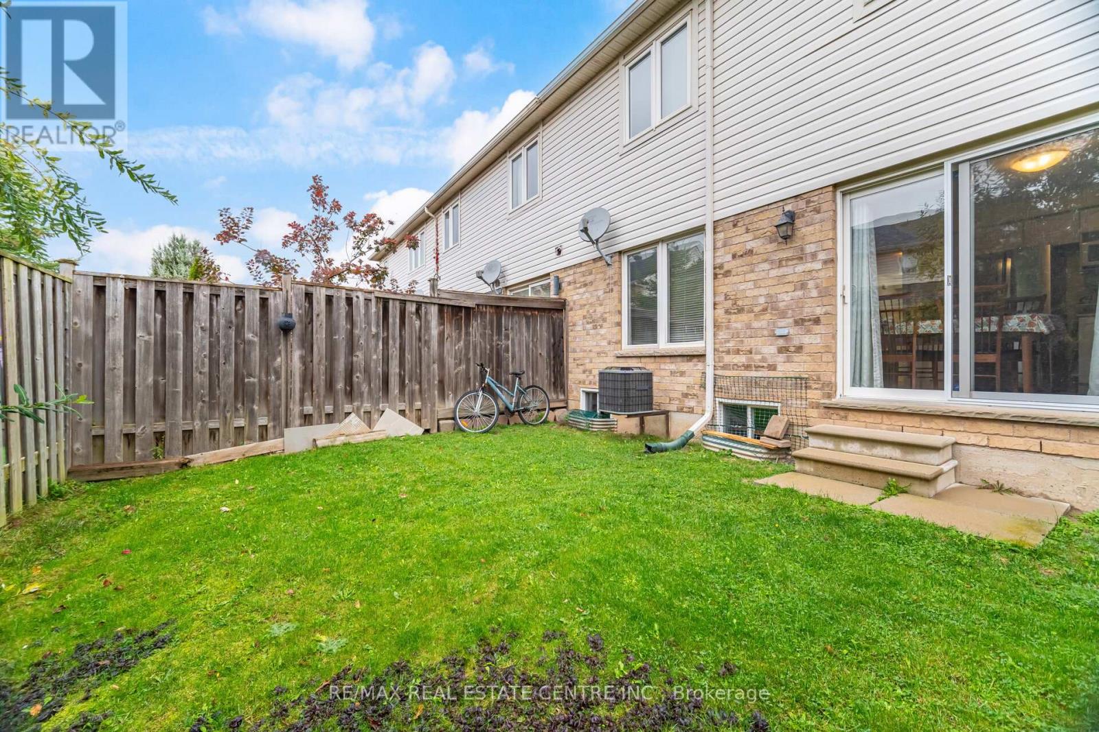 2570 Valleyridge Drive, Oakville, Ontario  L6M 5H5 - Photo 23 - W12478921