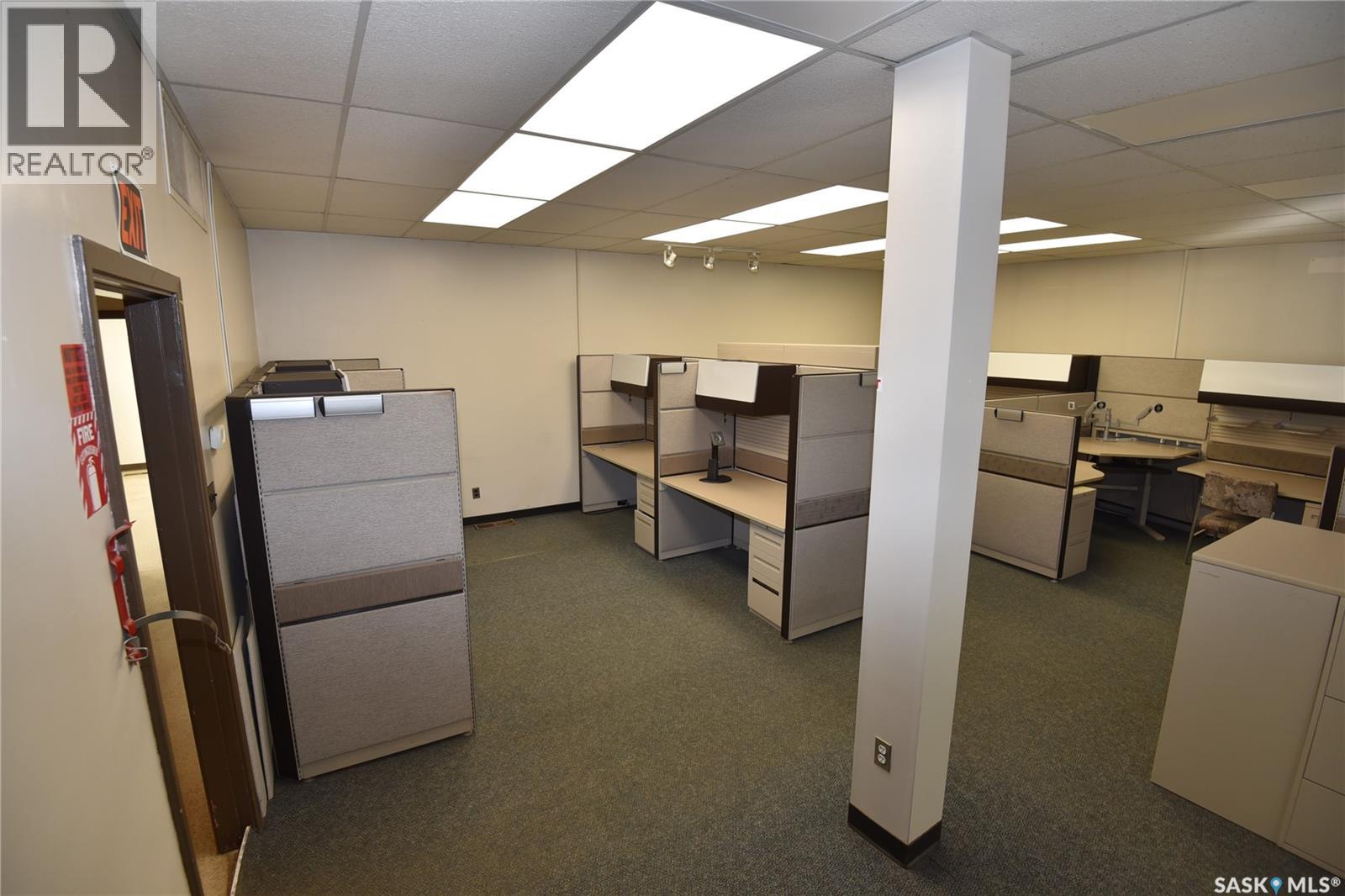 301 1st Avenue E, Nipawin, Saskatchewan  S0E 1E0 - Photo 10 - SK023684