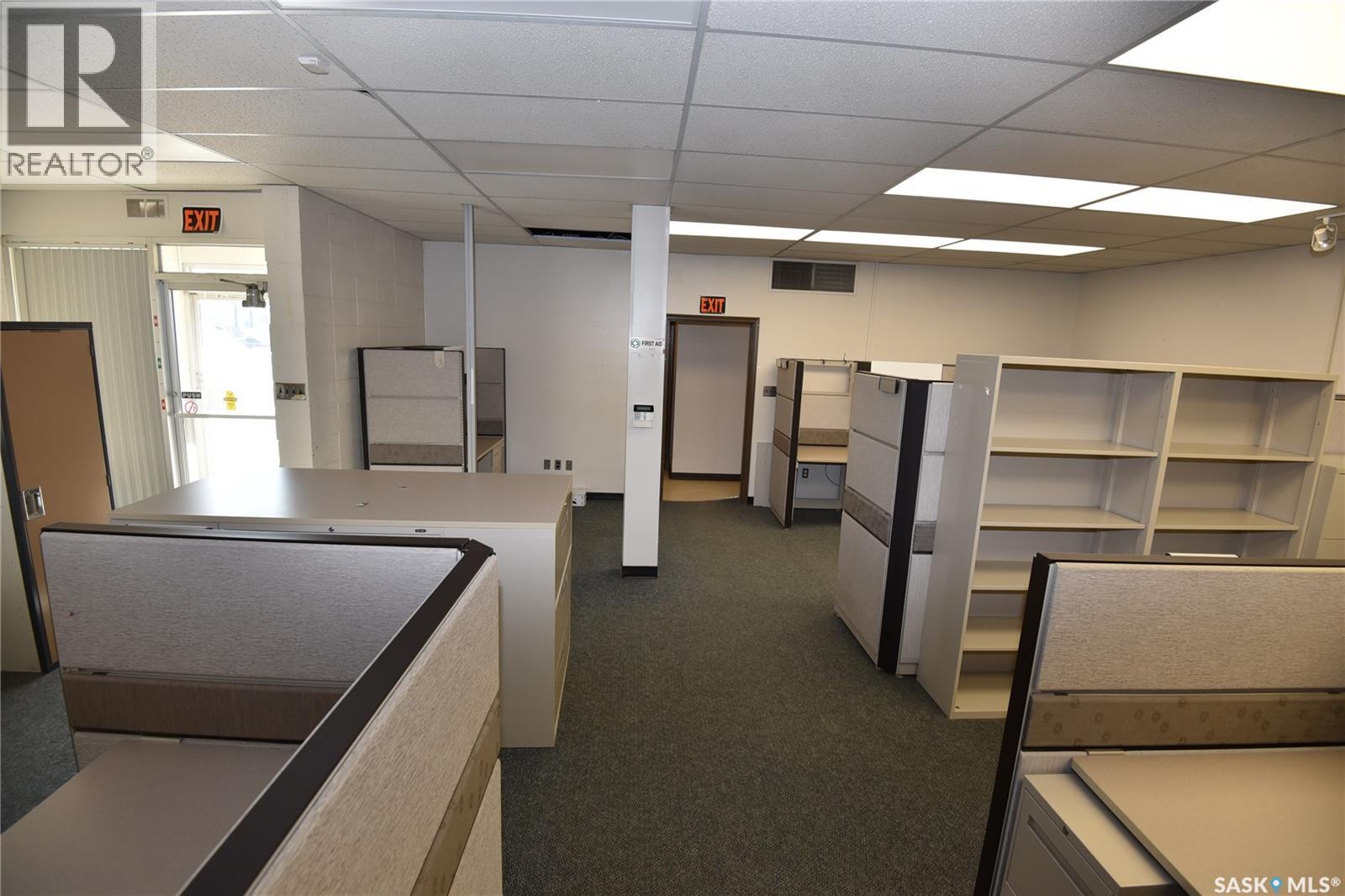 301 1st Avenue E, Nipawin, Saskatchewan  S0E 1E0 - Photo 9 - SK023684