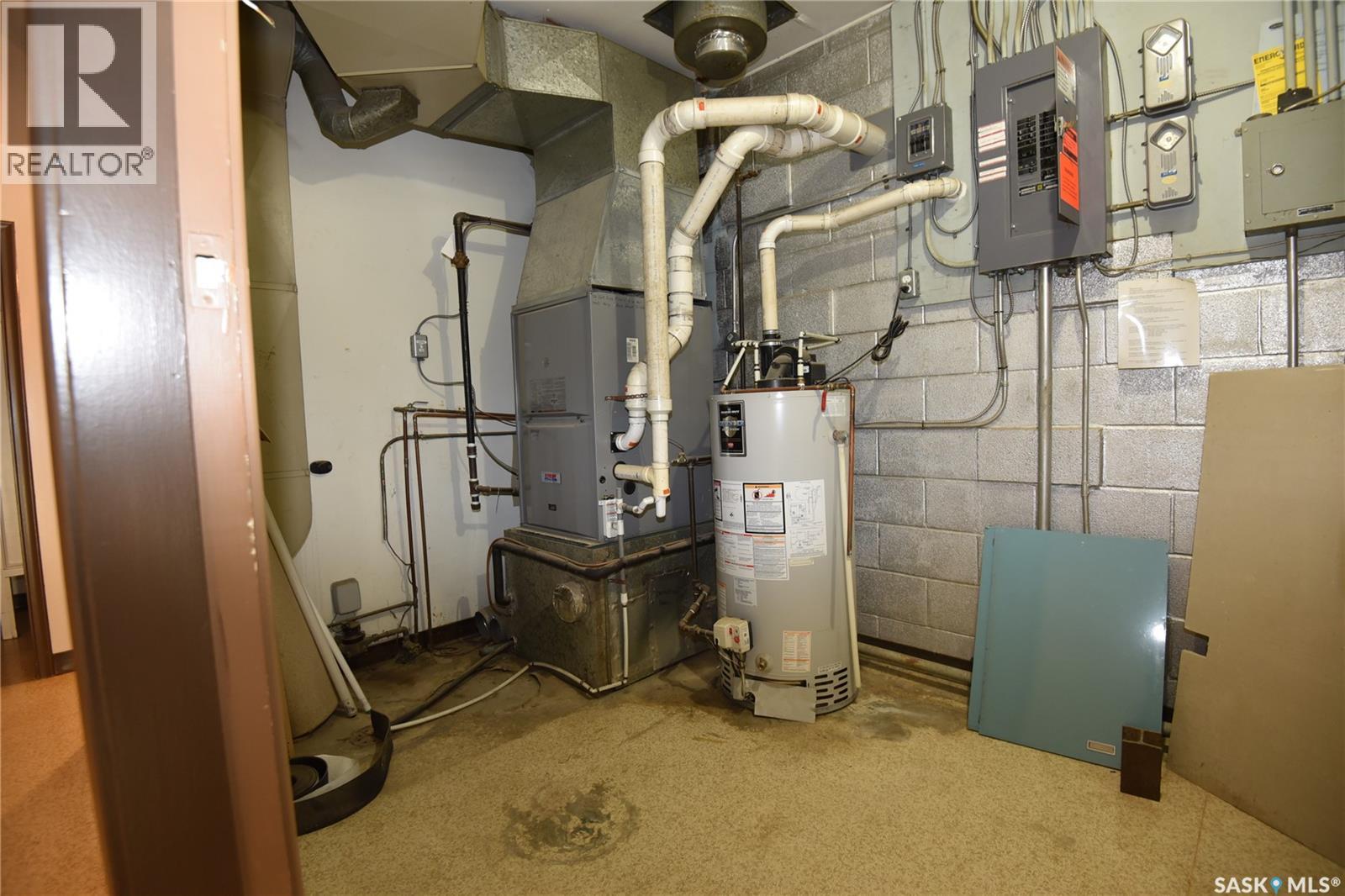 301 1st Avenue E, Nipawin, Saskatchewan  S0E 1E0 - Photo 19 - SK023684