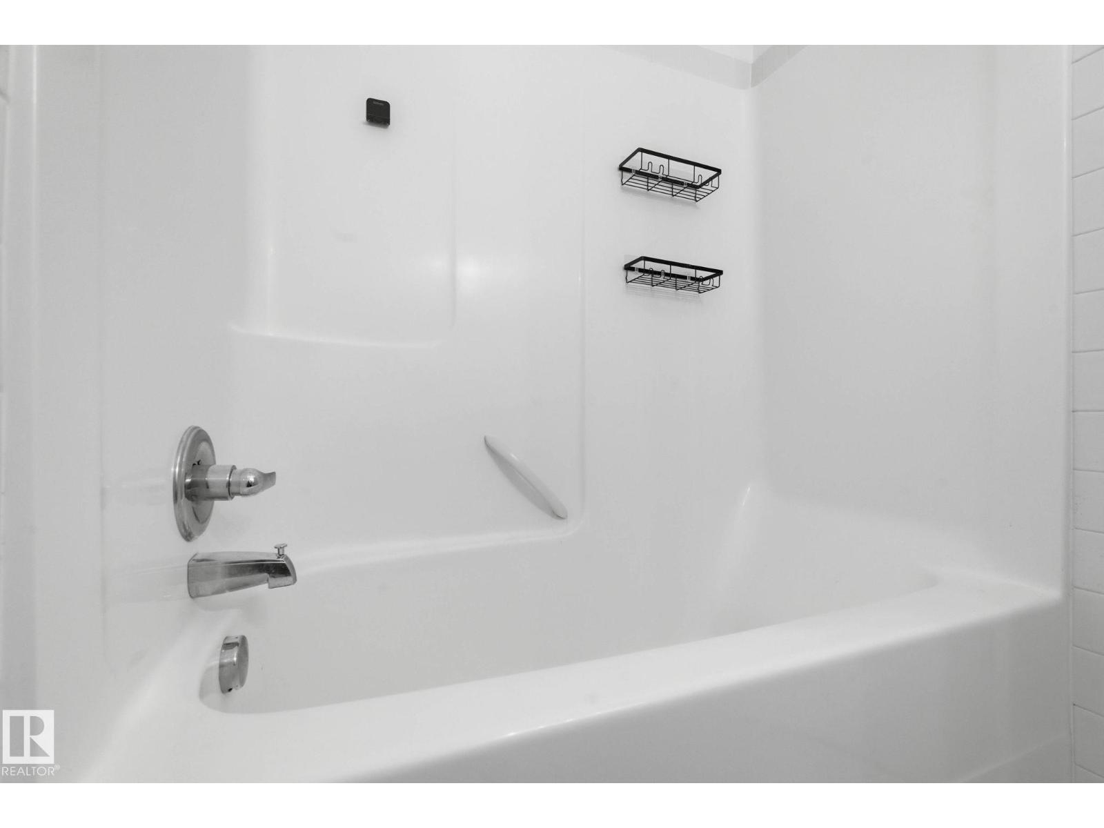 #305 8488 111 St Nw, Edmonton, Alberta  T6G 2V9 - Photo 18 - E4467724