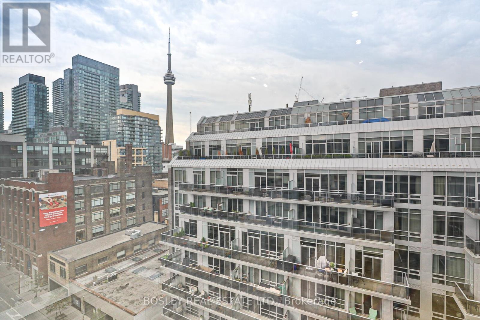 911 - 39 BRANT STREET, Toronto, Ontario