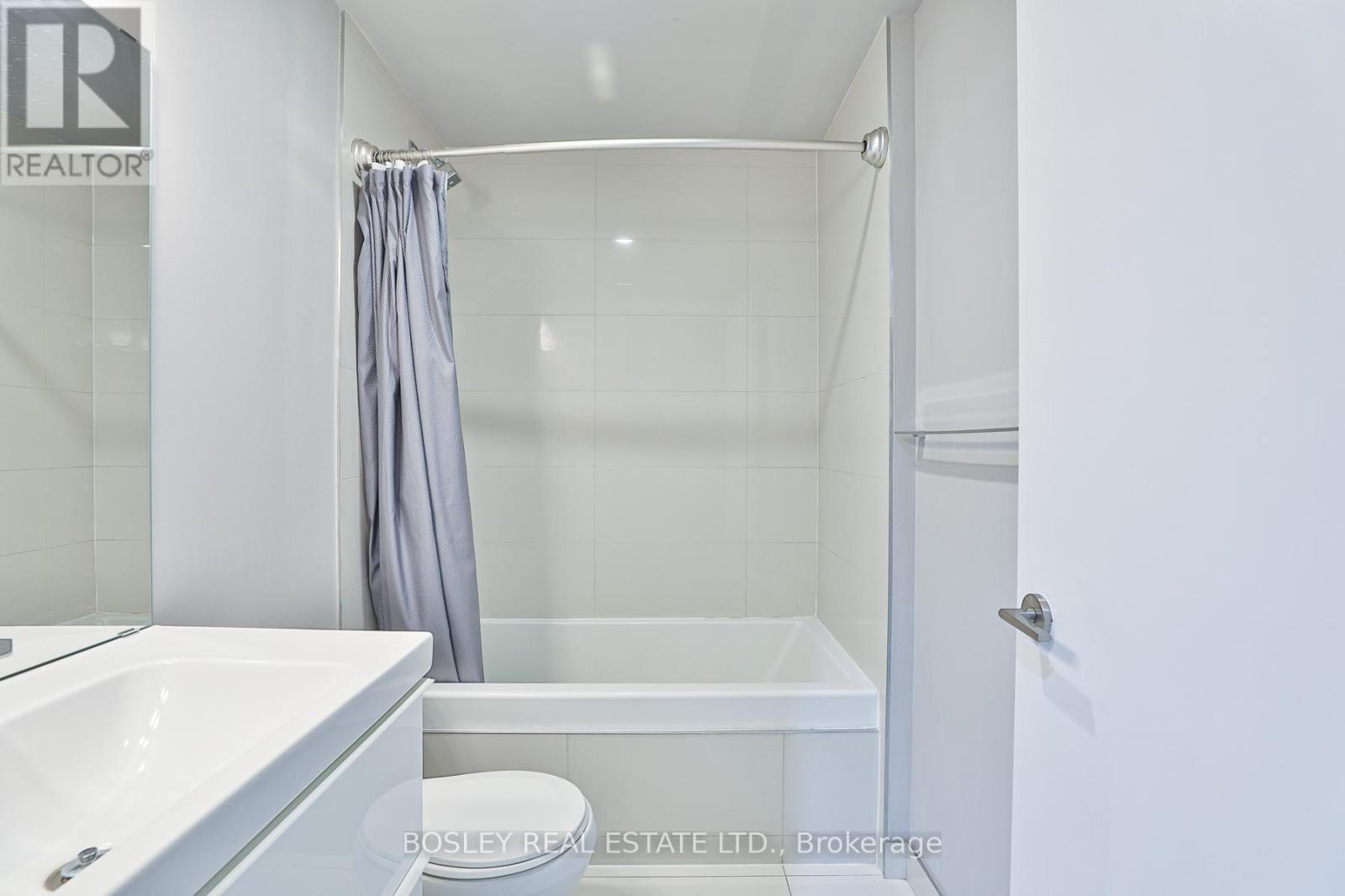 911 - 39 Brant Street, Toronto, Ontario  M5V 2L9 - Photo 13 - C12611098