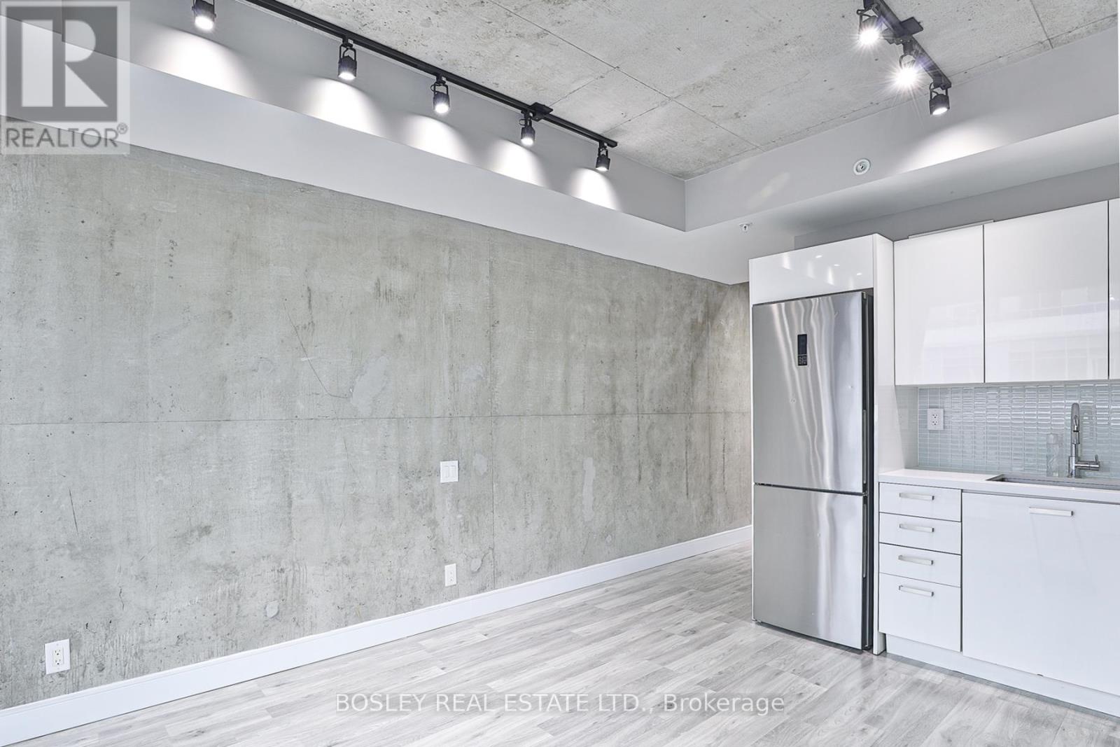 911 - 39 Brant Street, Toronto, Ontario  M5V 2L9 - Photo 7 - C12611098