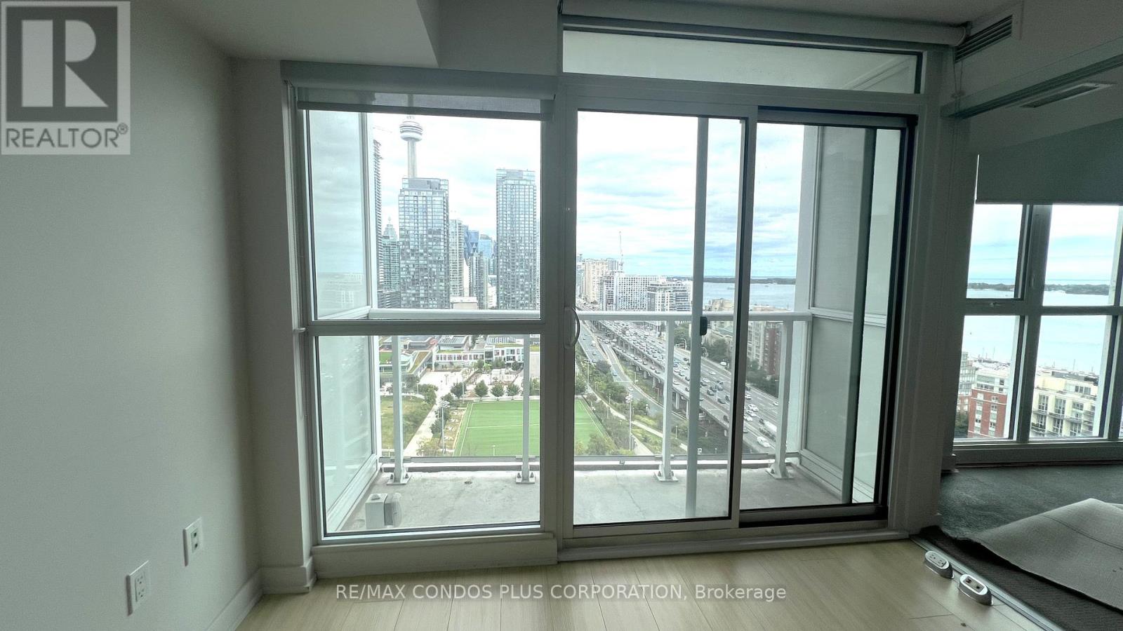 2502 - 75 Queens Wharf Road, Toronto, Ontario  M5V 0J8 - Photo 3 - C12611188