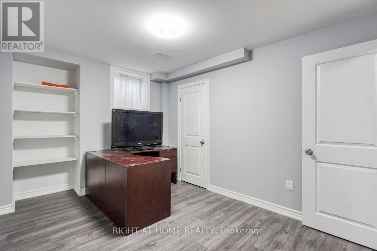 1053 Orenda Street, Pickering, Ontario  L1V 2P8 - Photo 13 - E12611186