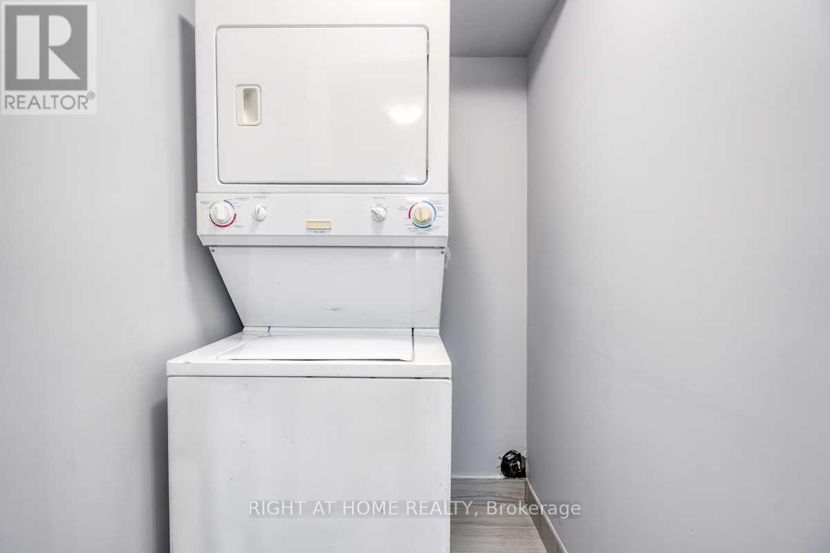 1053 Orenda Street, Pickering, Ontario  L1V 2P8 - Photo 16 - E12611186