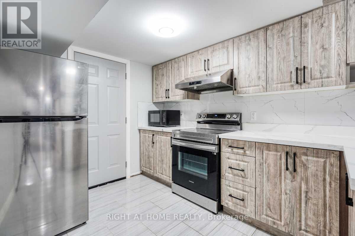 1053 Orenda Street, Pickering, Ontario  L1V 2P8 - Photo 8 - E12611186