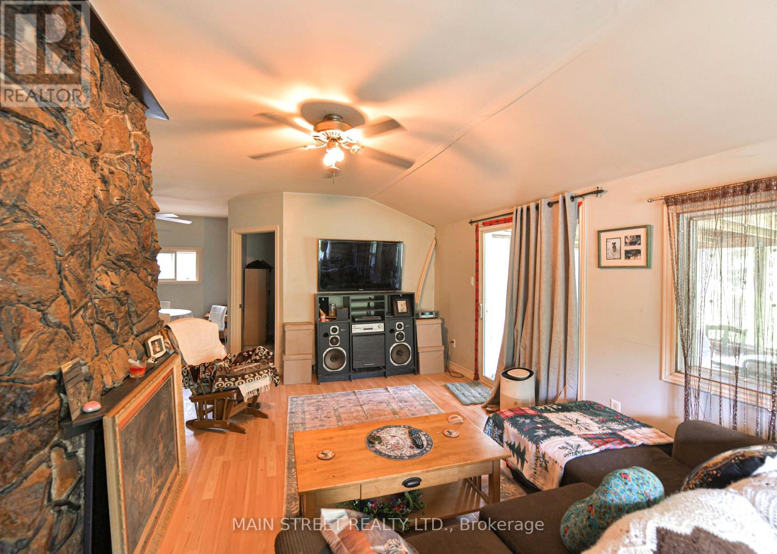 6583 Pioneer Village Lane, Ramara, Ontario  L0K 1W0 - Photo 1 - S12361149