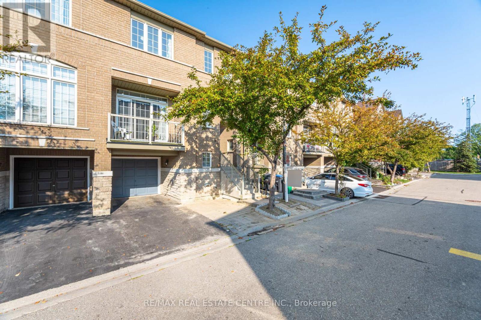 89 - 7155 Magistrate Terrace, Mississauga, Ontario  L5W 1Y8 - Photo 2 - W12395821