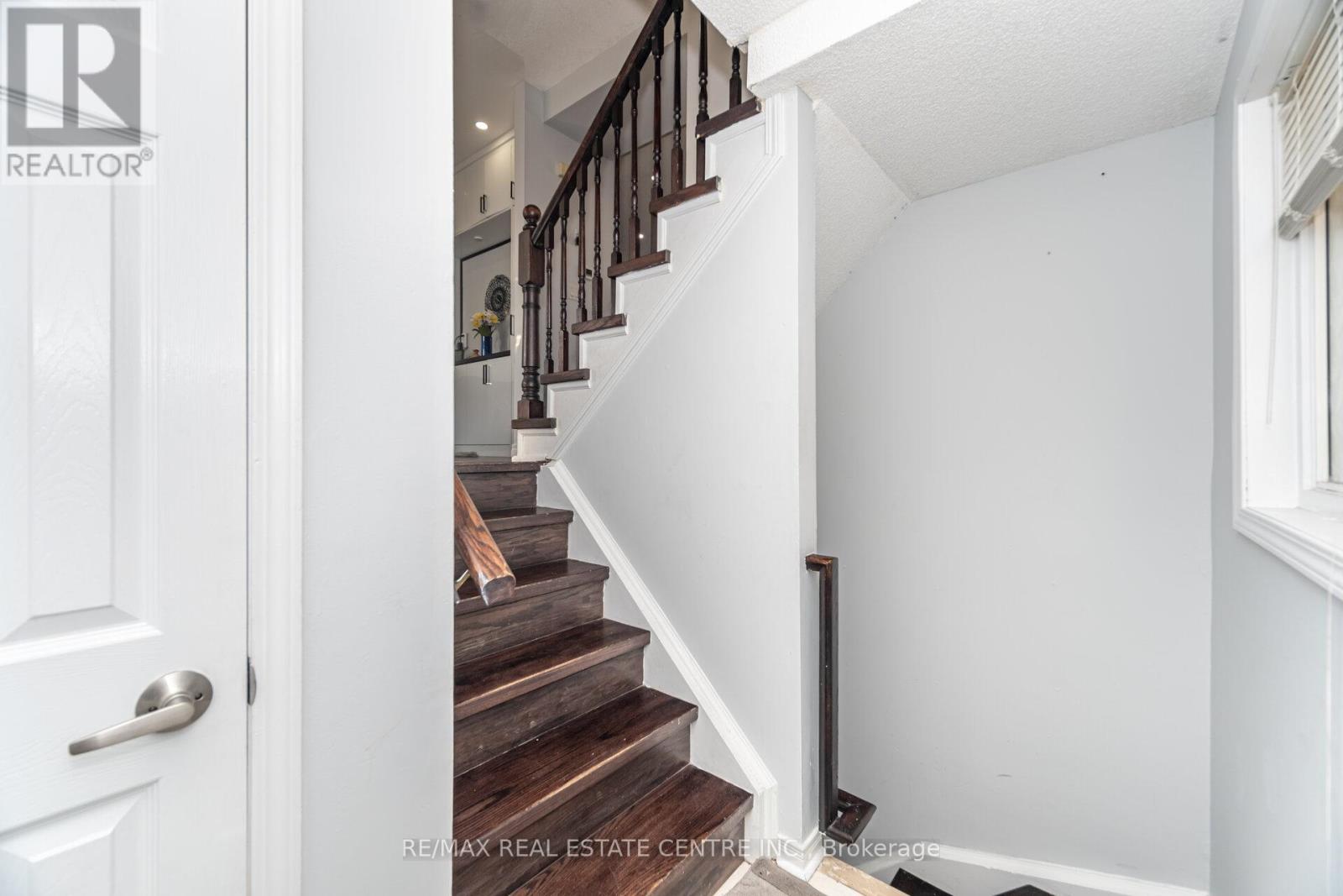 89 - 7155 Magistrate Terrace, Mississauga, Ontario  L5W 1Y8 - Photo 5 - W12395821