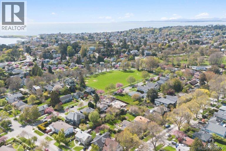 2 1434 Brooke St, Victoria, British Columbia  V8S 1M3 - Photo 22 - 1020906